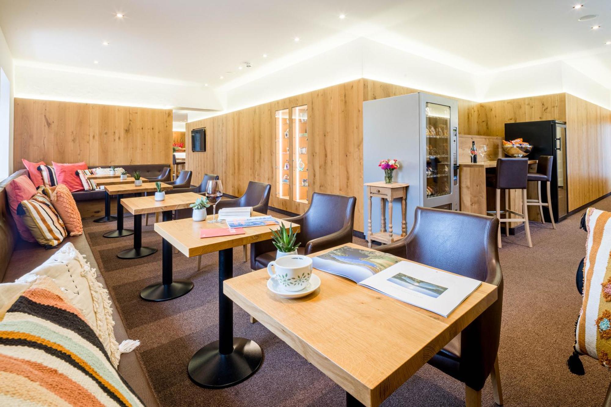 Seehotel Das Jo Pörtschach am Wörthersee Dış mekan fotoğraf